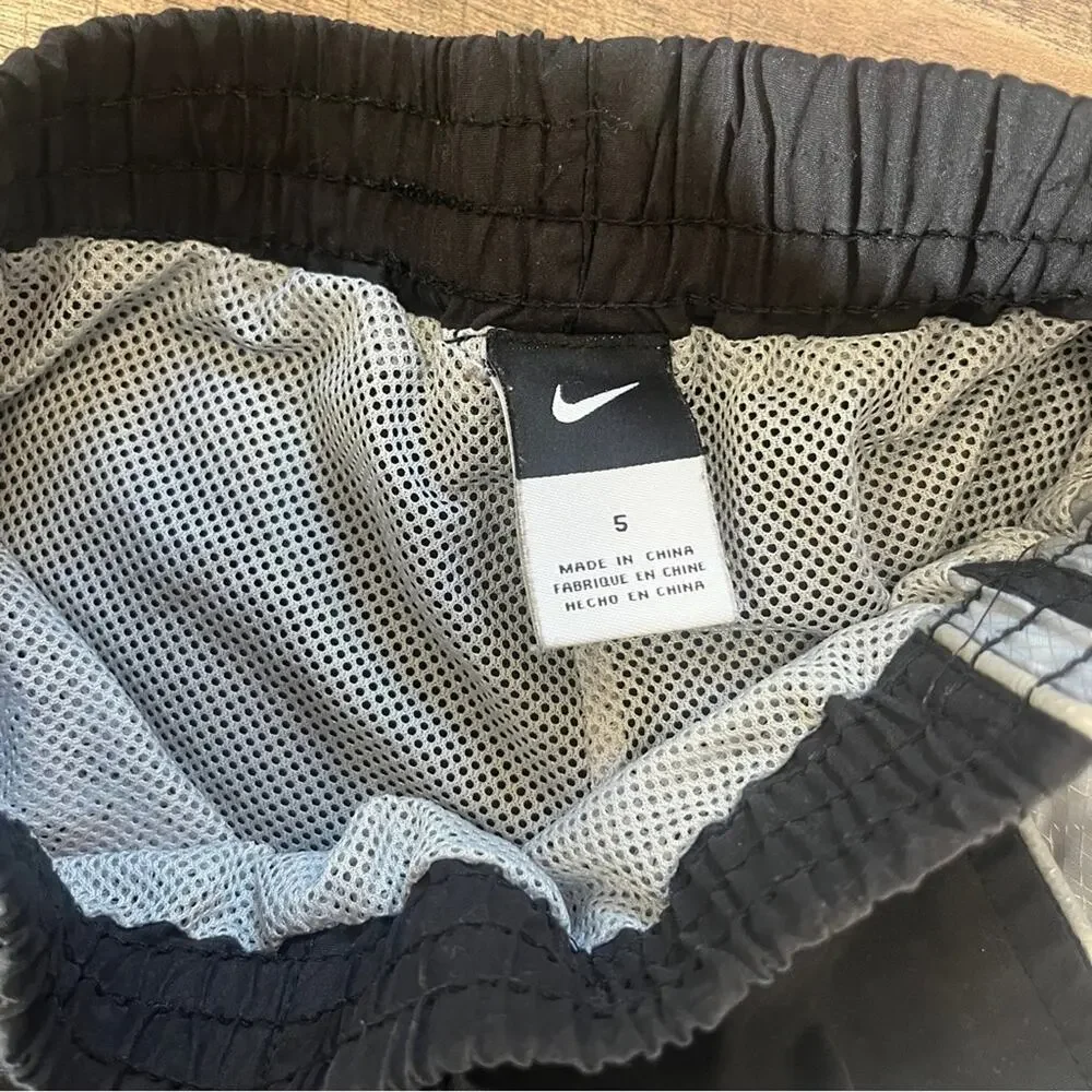 Nike Track Suit Kids Size 5 Black Jacket Pants Hooded Athletic Wind Breaker VTG